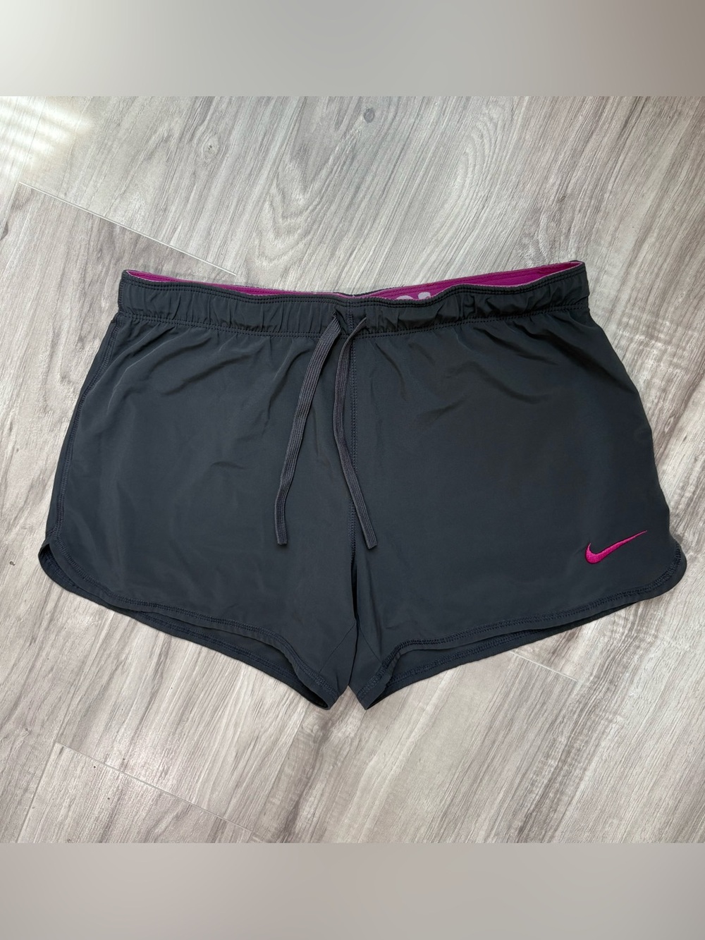 Women’s grey Athletic Nike Dri-Fit shorts Small